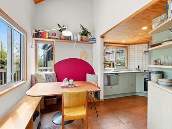 TRENDY, UNIQUE, DOUBLE OPPORTUNITIES.