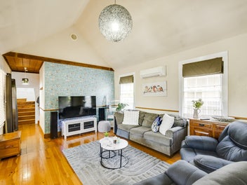 Convenient and Charming