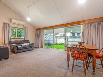 Unlock Smart Living in Central Feilding!