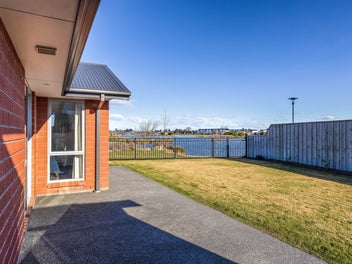 Lake views .... tick.