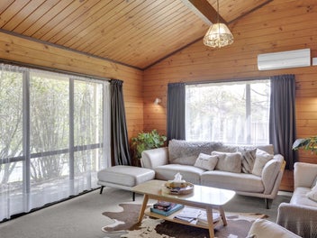 Nest or Invest on Marlowe Drive!