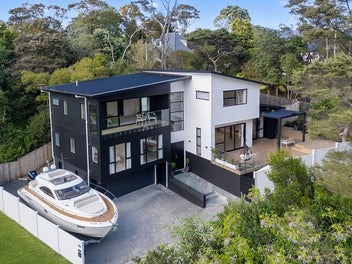 CLOSE TO WATER WITH GRANNY FLAT POTENTIAL