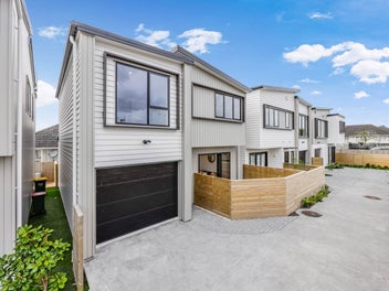 Free-hold, Brand New & Stand-alone Home!