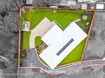 FOUR BEDS, NEAR NEW, TRIPLE GARAGING!