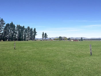 Town Meets Country - Prime Bare Land Opportunity