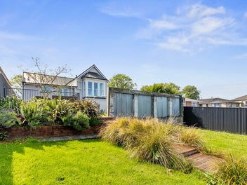 Classic Timaru Stunner!