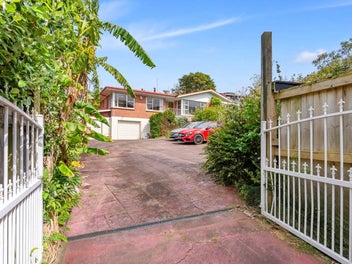 1335m2 – Prized Position – Pure Potential