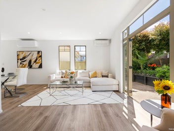 Enjoy the lifestyle- lock-up and leave