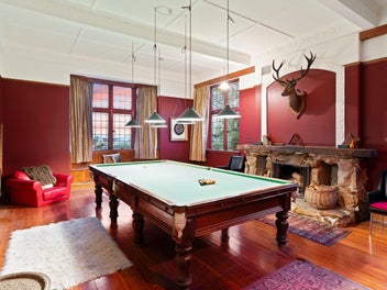 Broomhill - Mason and Wales Mansion