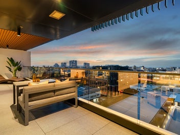 Last One Remaining with a Bathtub!