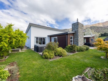 Family Favourite in Meadowstone