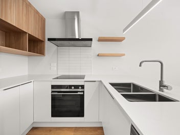 Super Central! BEO $755,000