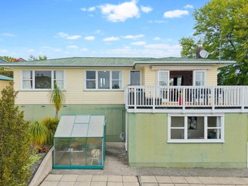 Family Haven with Room to Grow on 1191m2