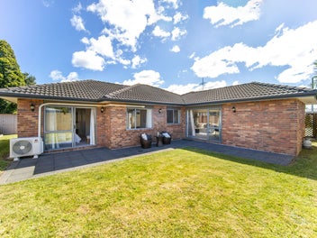 Vendors have moved: Single Level Brick & Tile