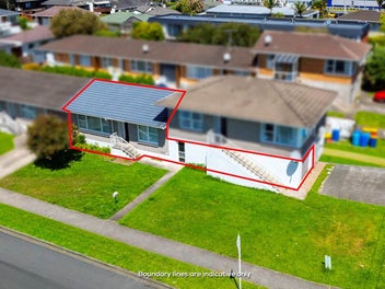 Sunny Single-Level Brick & Tile in Browns Bay