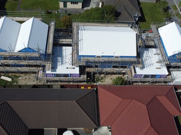 $15,000 cash back 2 Beds 2 Bathrooms & Garaging!!