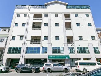 WHERE ART MEETS DESIGN