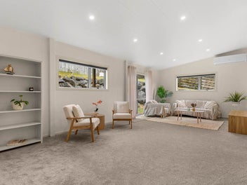 Contemporary Coastal Living — Effortless Style