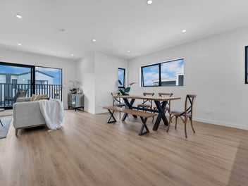 2-4 Bedroom Multiple Choices in Rangitoto Zone !