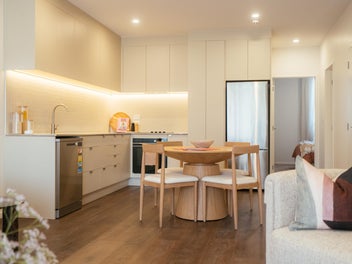 Generous 3-bed parkside living in Mt Albert