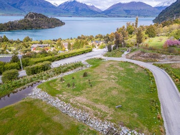 Your Private Lakeside Escape