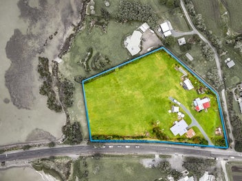 Picturesque Waterfront Living