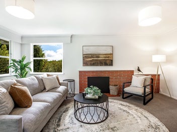 Christmas Cracker on Cleary!