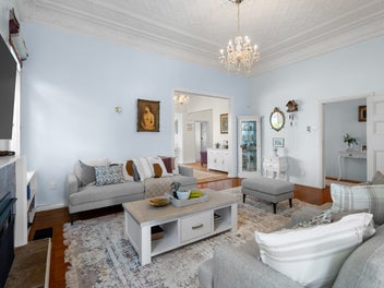 Family Villa In A Great Location