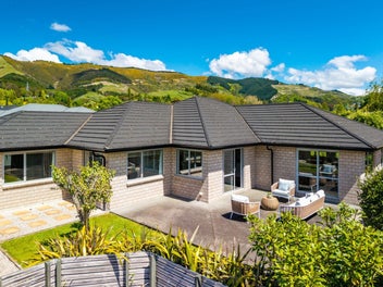 Quiet Lane, Quality Living