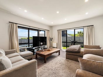 Sun, Space and Single-Level Living