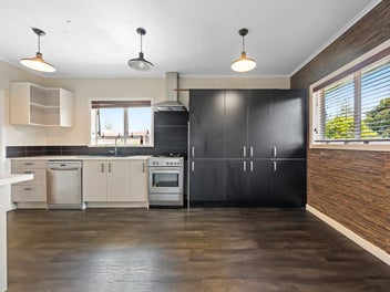 Flip It, Fix It, or Keep It - It Must Sell!