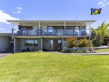 Dream Coastal Escape