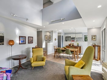 Solar, Double Garage, Double Glazing