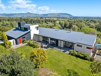 Secluded Perfection with Breathtaking Views