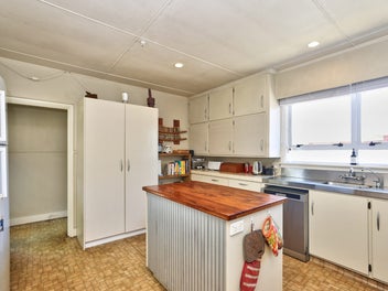 Family Living + Subdivision Potential