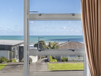 PRIME BEACHSIDE LOCATION