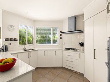 Sunny, Spacious, and Perfectly Positioned