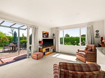 Sunny, Spacious, and Perfectly Positioned