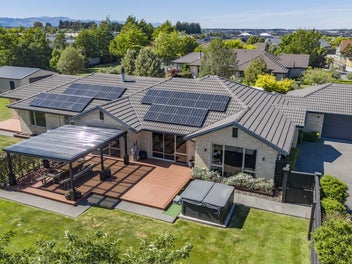 Timeless Style, Distinction And Premium Location