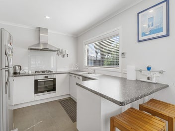 Simplify Life – Live More, Maintain Less!