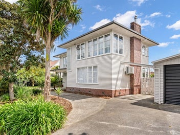 Prime Location - Multi Living