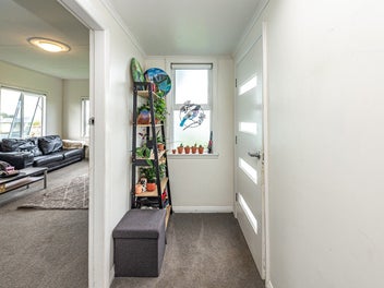 Sunshine, space, and easy living on Puriri Street