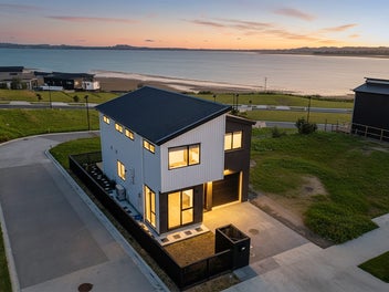 Brand New exquisite home by Coastal living