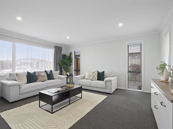 * UNDER OFFER * Stunning Family Haven with Immedia