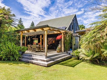 Home with Soul - Rustic Charm Meets Modern Comfort