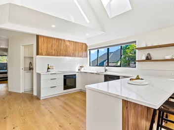 Family Favourite at Waiake Beach