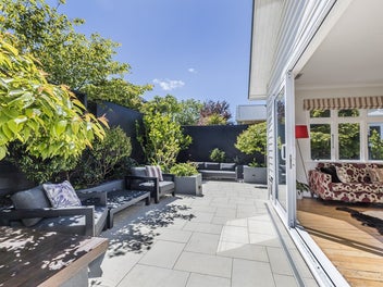 Superb Family Living