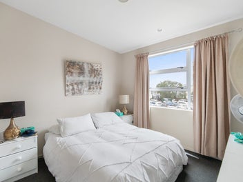 Lock and leave with income