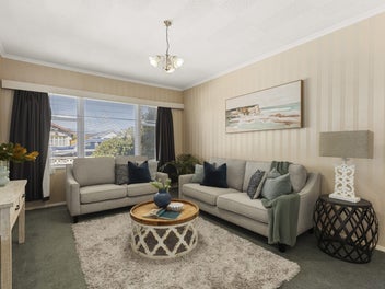 Prime Lyall Bay Position - Never to Be Built Out!