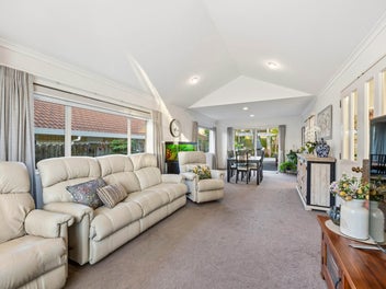 World Famous on Kilkenny Drive